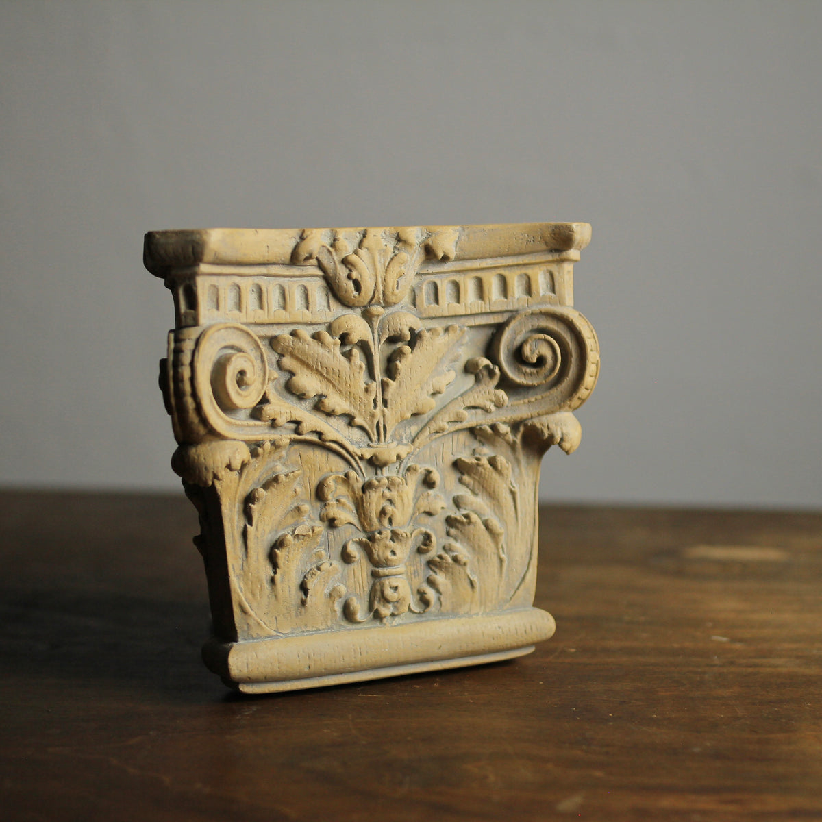 Corinthian-Style Resin Corbel