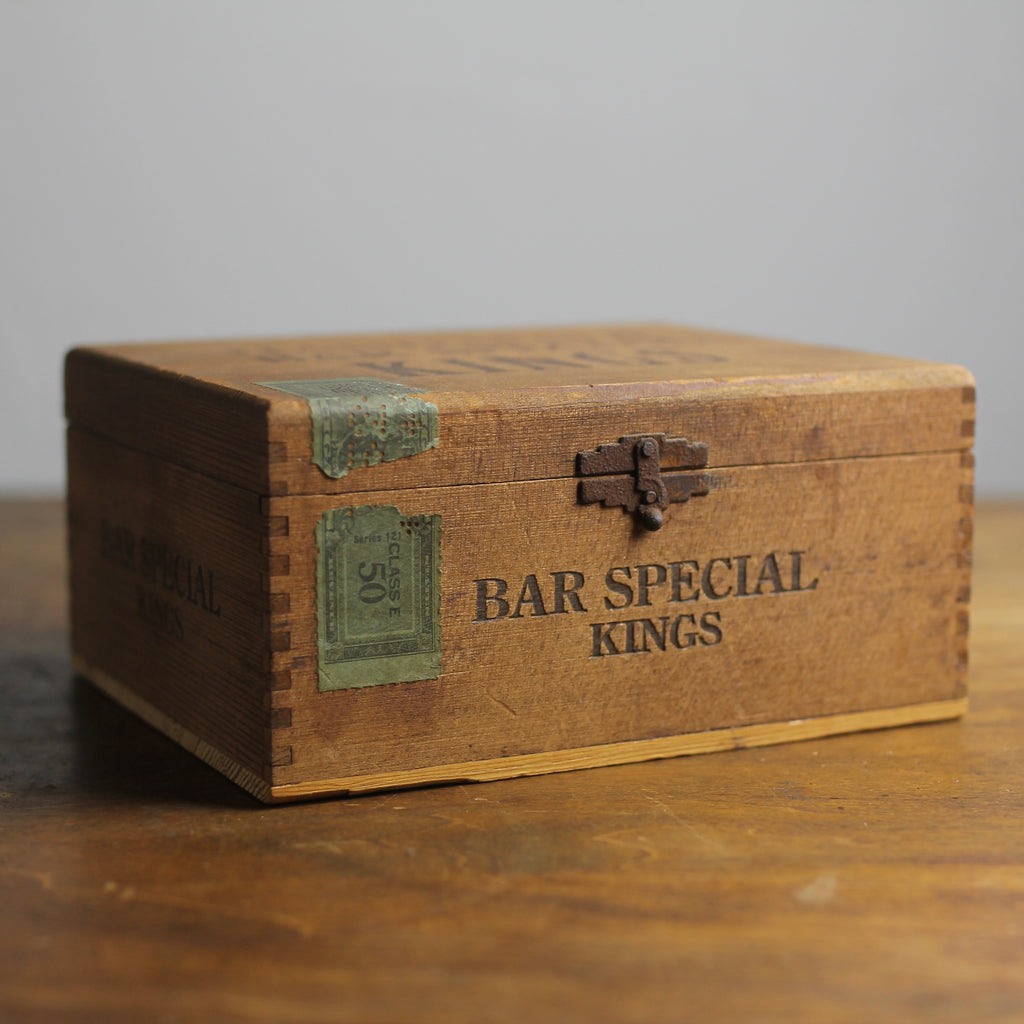 Vintage W.H. Snyder & Sons, Inc. Wooden "Bar Special Kings" Cigar Box, 1951